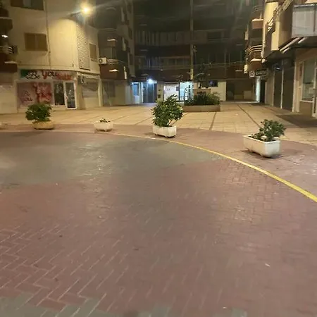 Acogedor Centro Cerca Playa דירה בנידורם